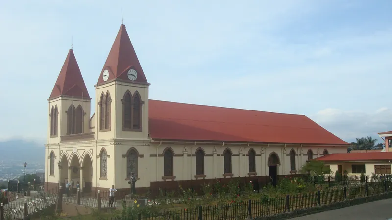 La iglesia de San Antonio de Escazú