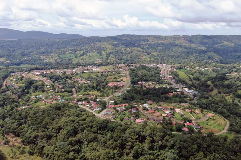Nuevo Arenal from the air