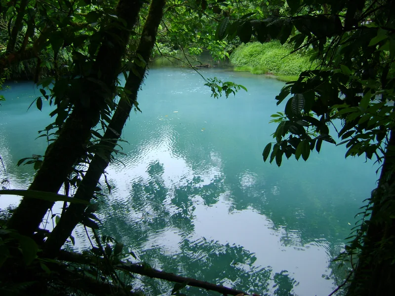 La Laguna Azul en el Río Celeste
