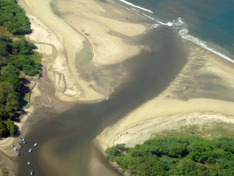 El estero de Tamarindo desde lo alto